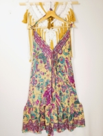 Vestido de seda Obá Obá con escote ajustable estilo boho chic La Gata Voladora La Alpujarra