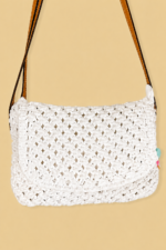 Bolso crochet blanco ibiza boho chic La Gata Voladora Alpujarra Almeria