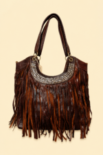 bolso piel con flecos tachuelas metalicas amazonas La Gata Voladora Alpujarra Almeria