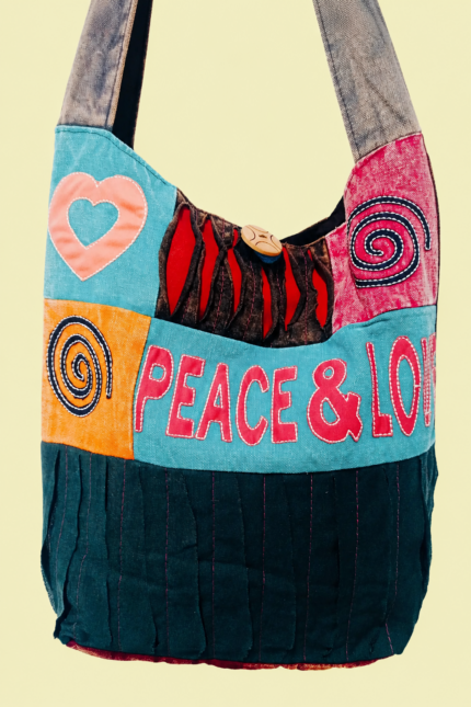 bolso peace love patchwork estilo boho La Gata Voladora Alpujarra Almeria