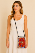 Mini bolso boho ganesha rojo bordado etnico boho chic con espejitos La Gata Voladora Alpujarra Almeria