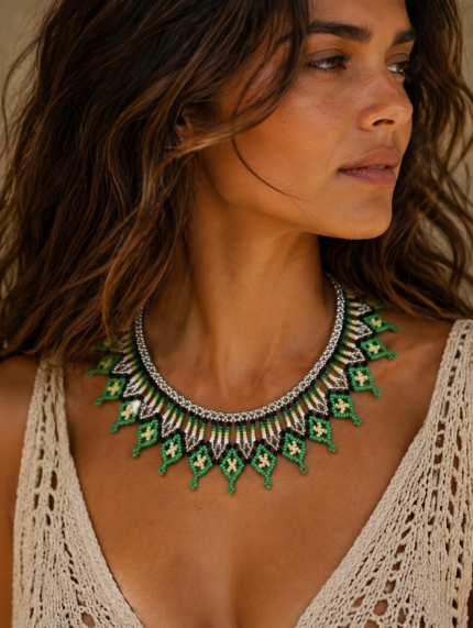 Collar Selva Esmeralda collar etnico artesanal cuentas verde La Gata Voladora Alpujarra Almeria