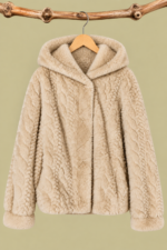 Abrigo de Pelo Astrid crudo chaqueta boho chic La Gata Voladora Alpujarra Almeria