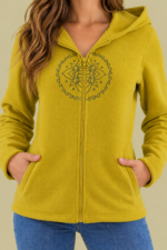 Chaqueta Forro Polar Aura lima abrigo bohemio bordado capucha Coline La Gata Voladora Laujar de Andarax