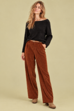 Pantalon de Pana Retro Chic marron claro pana acanalada La Gata Voladora Alpujarra Almeria