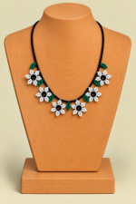 Collar Artesanal Flor Indigena Blanco La Gata Voladora Laujar de Andarax Almeria