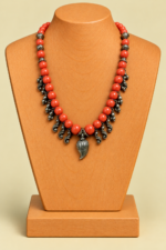 Collar Bohemio Aruna color coral La Gata Voladora Laujar de Andarax Almeria