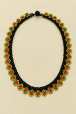 Collar bohemio artesanal con flores de colores La Gata Voladora Laujar de Andarax