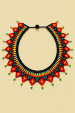 Collar tribal colombiano de cuentas de colores La Gata Voladora Alpujarra Almeria