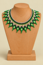 Collar Selva Esmeralda verde artesanía colombiana La Gata Voladora Alpujarra Almeria