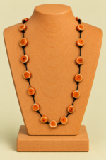 Collar de Cerámica Kira Naranja con abalorios ceramica La Gata Voladora Laujar de Andarax Almeria