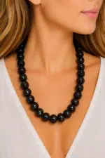 Collar negro con piedras estilo boho La Gata Voladora Laujar de Andarax Almeria