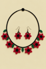 Conjunto de joyeria Flor Indigena burdeos de inspiracion bohemia artesanal de La Gata Voladora, Laujar de Andarax, Almeria