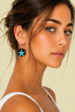 Pendientes artesanales de ceramica color negro con estrella La Gata Voladora Laujar De Andarax