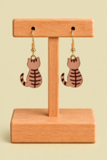 Pendientes de Gato Kitten beige con colgante de gato La Gata Voladora Laujar de Andarax Almeria
