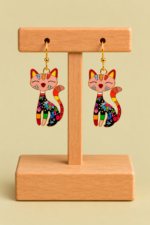 Pendientes de Gato Michi beige con colgante de gato La Gata Voladora Laujar de Andarax Almeria